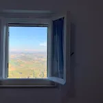 Apartment Grazioso In Centro Con Vista Todi