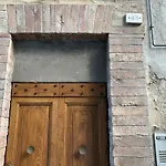 Grazioso In Centro Con Vista Apartman Todi