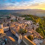 Grazioso In Centro Con Vista * Todi